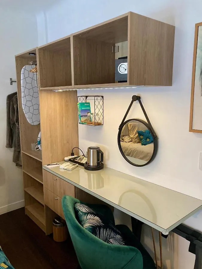 Cannes City B&B 3*,