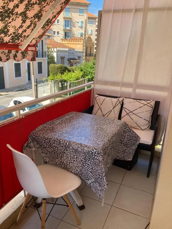 Cannes City B&B 3*,  프랑스